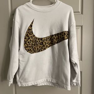 Women’s Sweatshirt